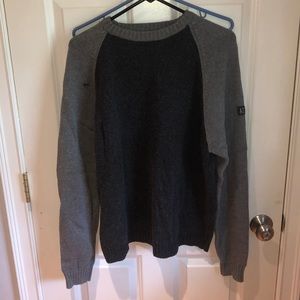 Grey long sleeve sweater/shirt